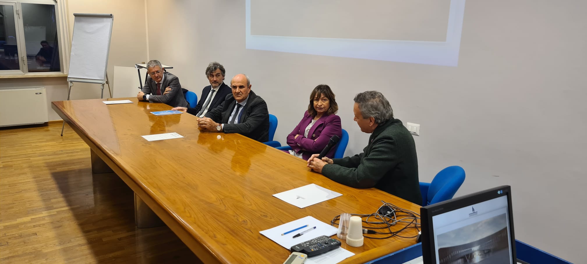 La Presidente Donatella Tesei visita l\'Istituto Zooprofilattico: Presentazione del Progetto di Rinnovamento e Sviluppo